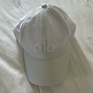 Brand new Alo Off Duty Hat